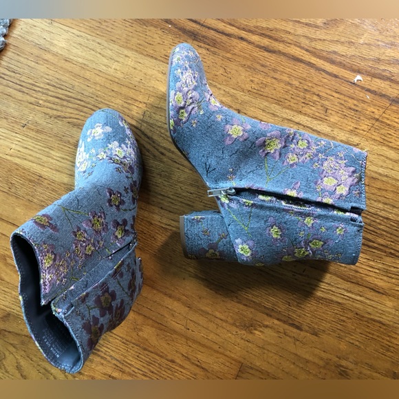 Zigi Soho Shoes - Zigi Soho Floral Heeled Boots